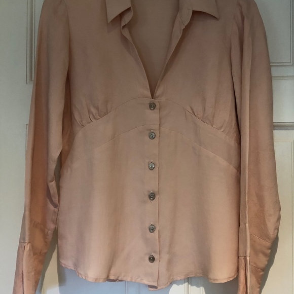 blouse - Picture 1 of 3